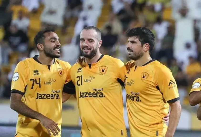 كهربا يعلن فسخ تعاقده مع القادسية من طرف واحد