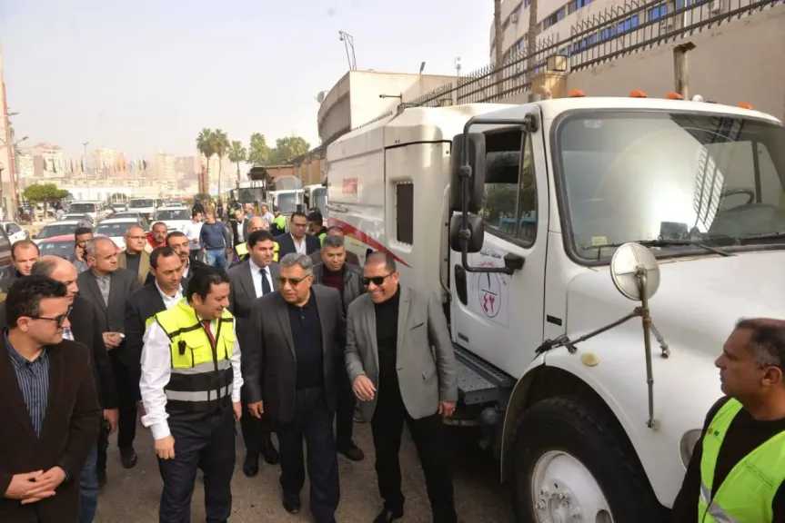محافظ الدقهلية يطلق حملة مكبرة للنظافة بمدينة المنصورة استعدادًا لاحتفالات العيد القومي