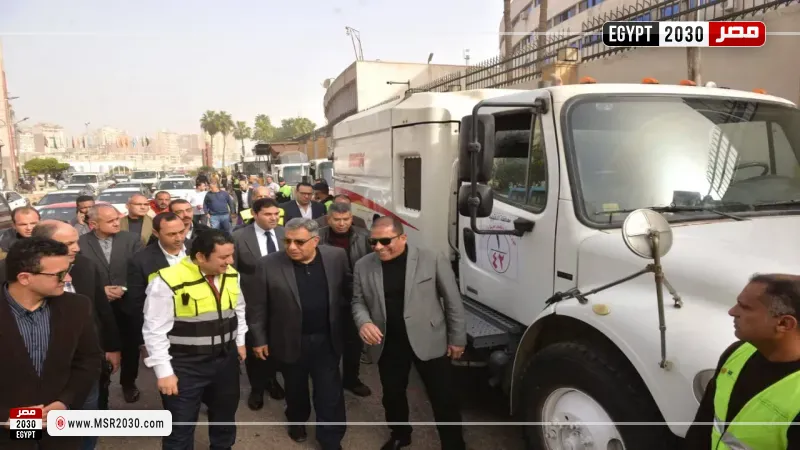 جانب من جولة المحافظ