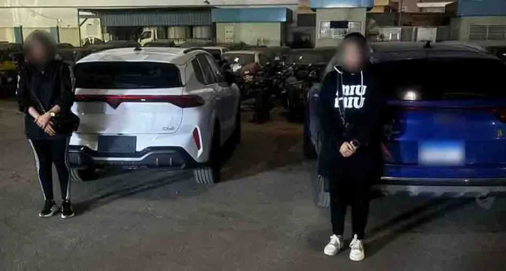 القبض على قائدي سيارتين لتعريض حياة الأطفال للخطر في بورسعيد