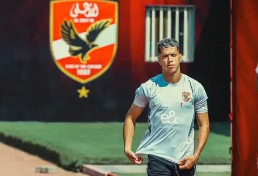 إمام عاشور يبدأ تنفيذ عقوبة الأهلي بالتدريب منفردًا