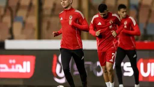 البنك الأهلي يتقدم على الأهلي بهدف شلبي في الشوط الأول بالدوري الممتاز