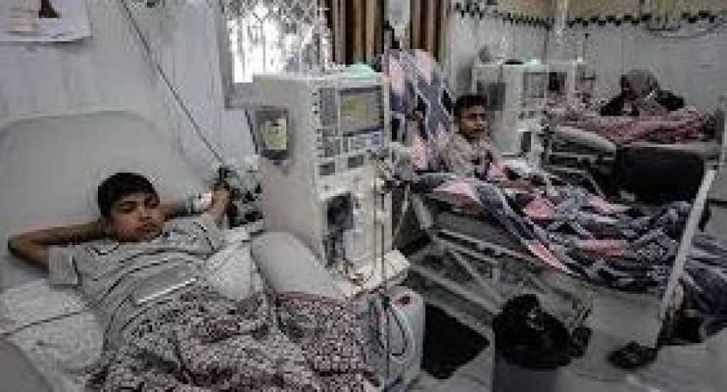 مدير إغاثة طبية في غزة: المستشفيات مكتظة والقطاع يعاني نقصًا حادًا في الأدوية وسط تصعيد عسكري