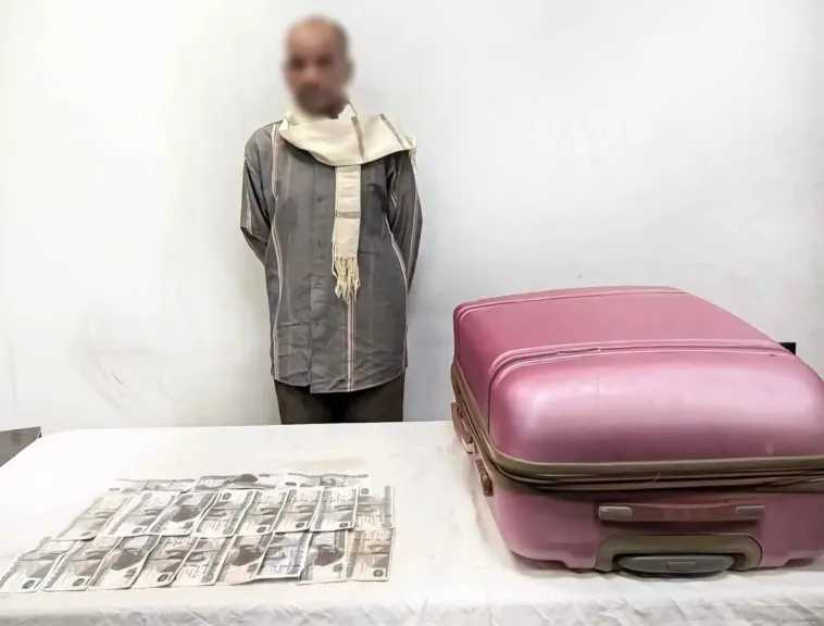 ضبط شخص متهم بكسر زجاج سيارة وسرقة محتوياتها بعد تداول فيديو فى أسوان