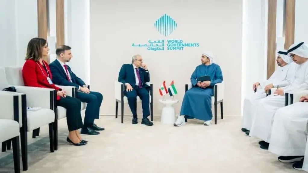 وزير خارجية الإمارات يبحث مع رئيس الحكومة اللبنانية علاقات التعاون