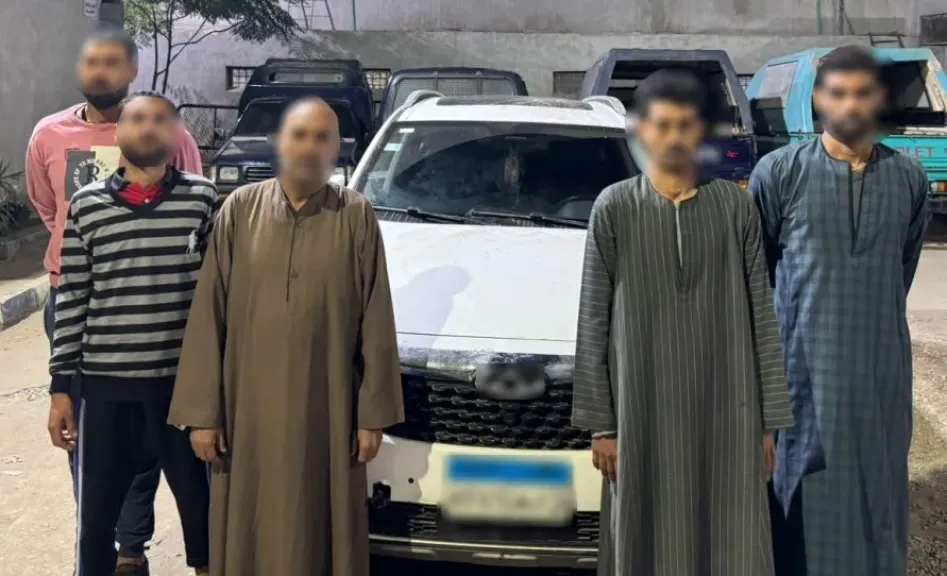 المتهمين 