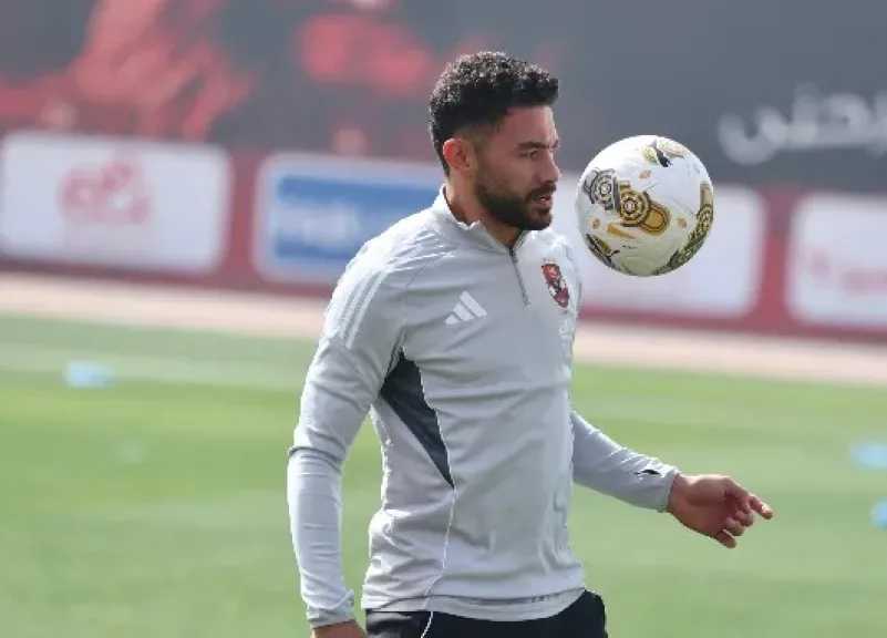 ياسر إبراهيم ينتظم في التدريبات الجماعية بالأهلي قبل مواجهة شبيبة القبائل