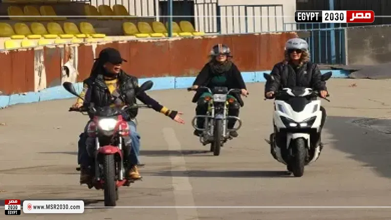 إيران تسمح رسميا للنساء بقيادة الدراجات النارية