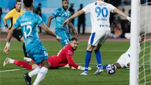 الهلال يسحق الأخدود 6-0 في الدوري السعودي ويعزز صدارته