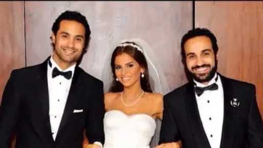 أحمد فهمي يهنئ زوجة شقيقه بعيد ميلادها