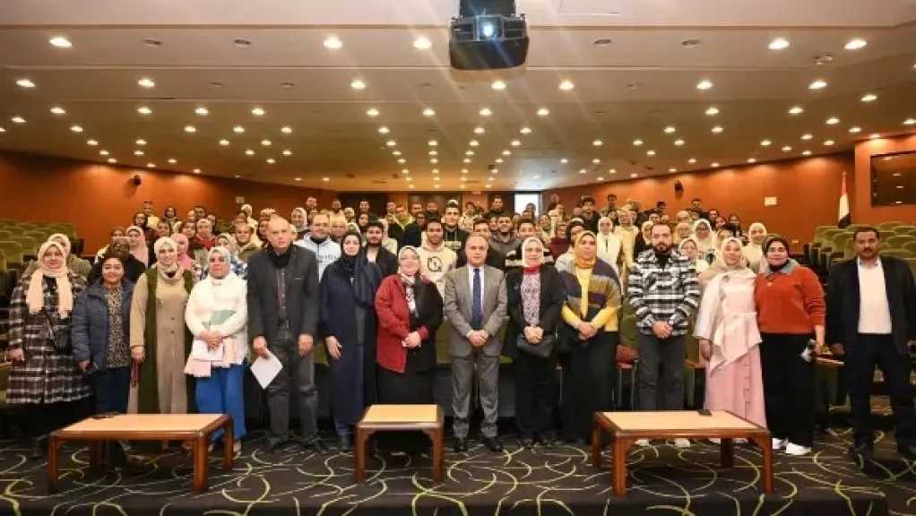 وزير التعليم العالي يشهد انطلاق يوم التعاون العلمي والأكاديمي المصري الفرنسي بجامعة سيرجي بباريس