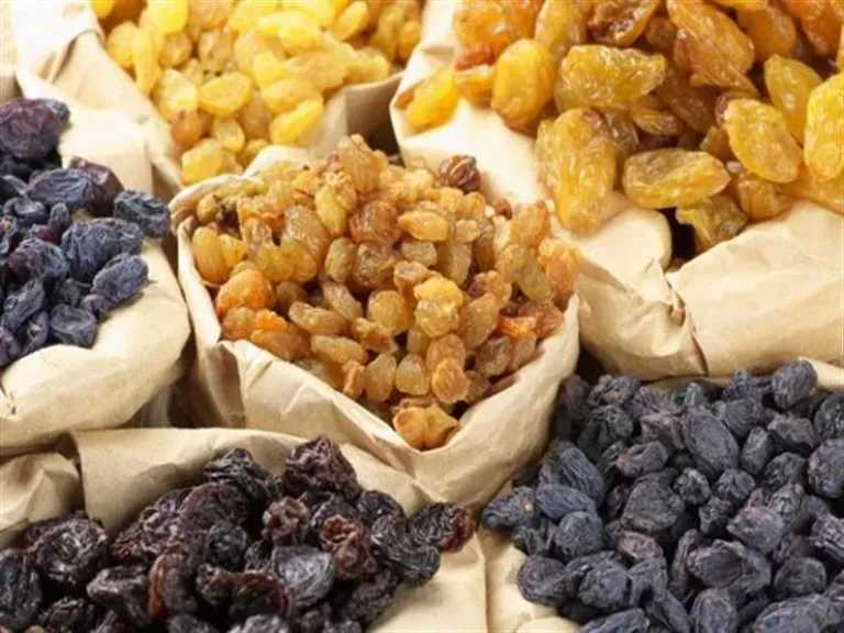 4 أسباب تجعل الزبيب خيارًا أساسيًا في رمضان