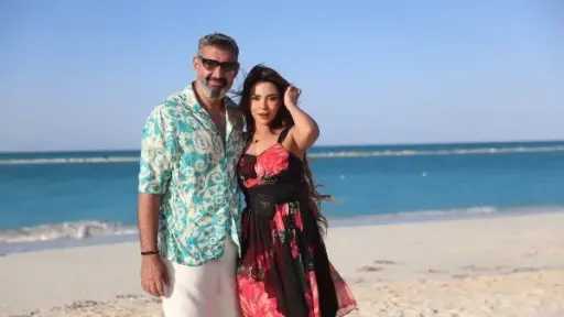 رومانسية ورقص.. إيرينا يسري وياسر جلال يشعلان كواليس «كلهم بيحبوا مودي»