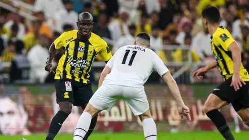 كونسيساو يعلن تشكيل اتحاد جدة لمواجهة النصر في كلاسيكو روشن
