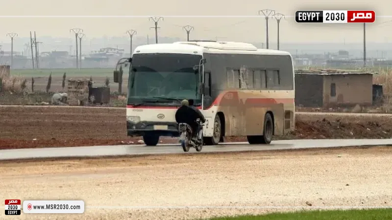 حافلة تضم عناصر داعش