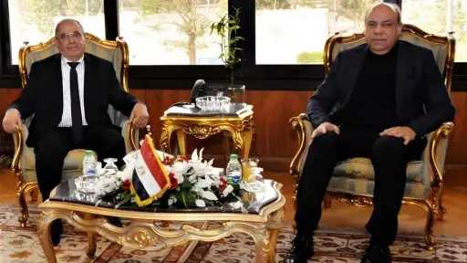 وزير الطيران: مصر تواصل تطوير منظومة النقل الجوي وفق أعلى المعايير الدولية