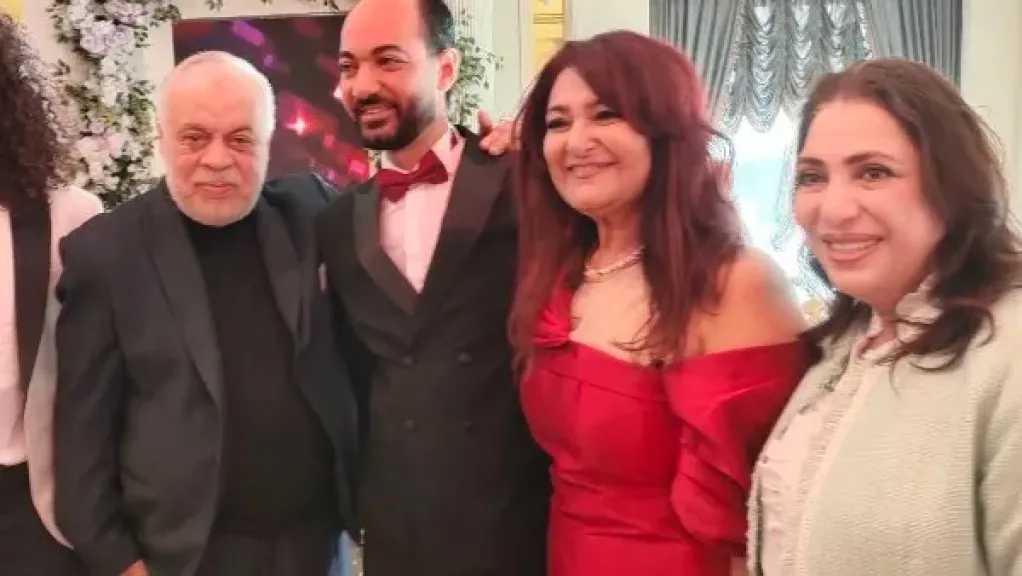 إيميل شوقي يهنئ وفاء الحكيم بزفاف نجلها ميدو عادل ويحتفل معها بهذه المناسبة السعيدة