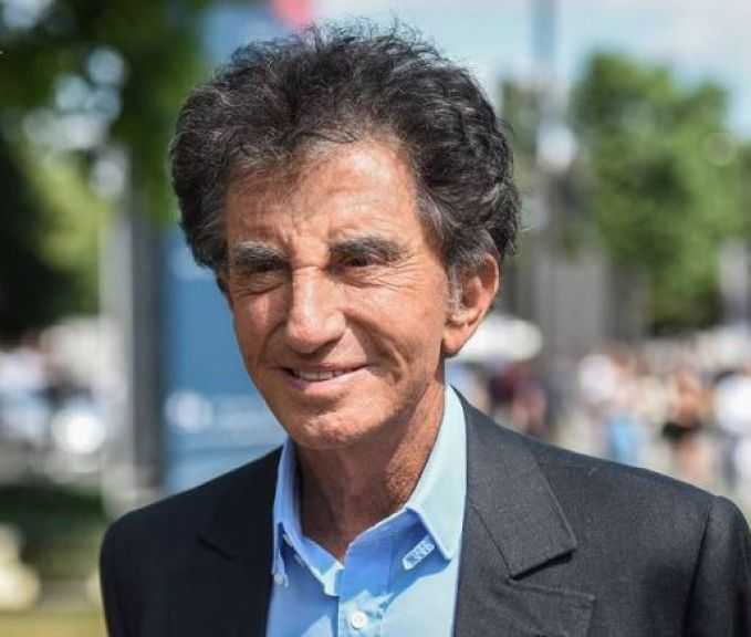 استقالة جاك لانج من رئاسة معهد العالم العربي بعد الكشف عن صلته بجيفري إبستين