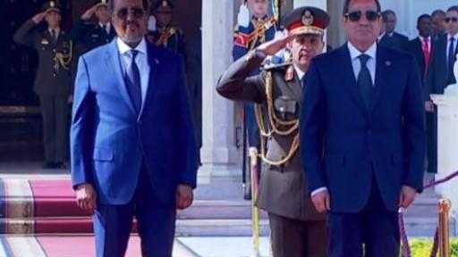 السيسي يستقبل نظيره الصومالي بقصر الاتحادية