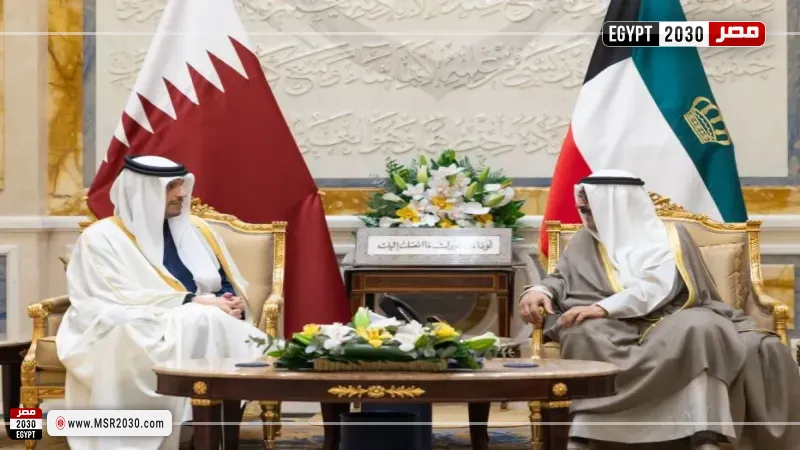 أمير الكويت ورئيس وزراء قطر يبحثان ملفات مشتركة