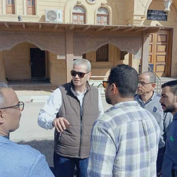 رئيس مدينة رأس غارب: استمرار رفع كفاءة الشوارع الحيوية ضمن خطة تطوير شاملة للبنية التحتية