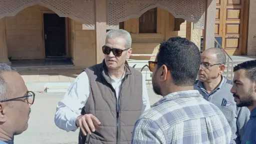 رئيس مدينة رأس غارب: استمرار رفع كفاءة الشوارع الحيوية ضمن خطة تطوير شاملة للبنية التحتية