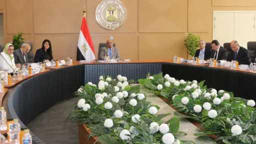 بحضور وزيرة التعاون الدولي.. وزير الكهرباء يترأس اجتماع الجمعية العامة للشركة المصرية لنقل الكهرباء