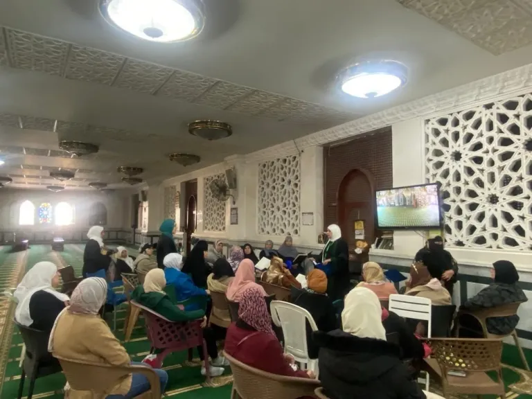 واعظات الأوقاف يواصلن التوعية الدينية للسيدات استعدادا لرمضان