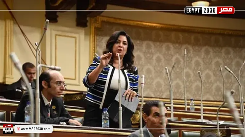 أميرة العادلي: الحكومة قصرت في حماية الأطفال من مخاطر الإنترنت