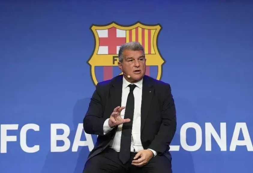 لابورتا: انتخابات برشلونة يوم تاريخي.. وفليك واللاعبون يصوتون بعد المباراة