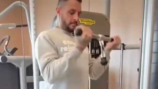 من الجيم إلى رحيل سمية الألفي.. الفيشاوي يشارك متابعيه تفاصيل جديدة عن حياته الفنية