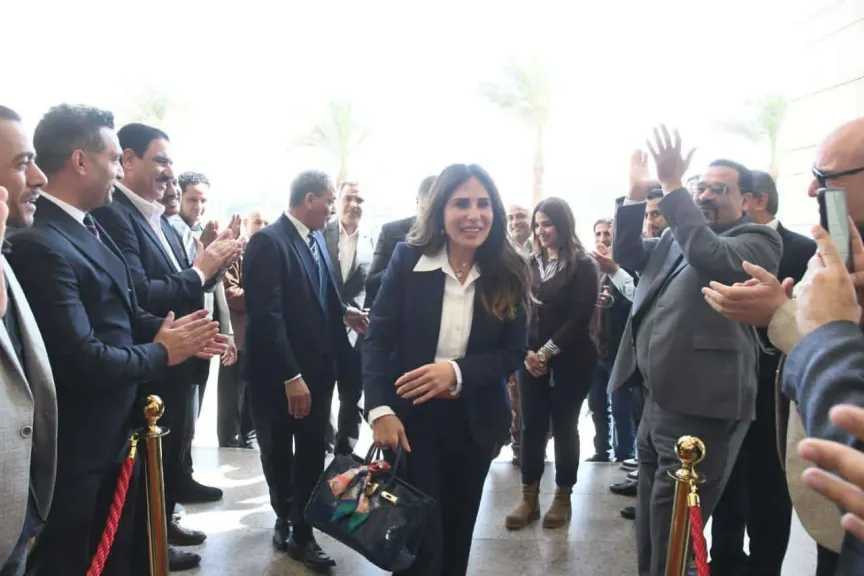 وزيرة الإسكان: تعزيز آليات المتابعة والتنسيق والارتقاء بالأداء الفترة المقبلة