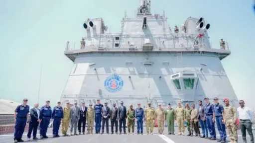 وحدات من قوات البحرية التركية تصل الصومال