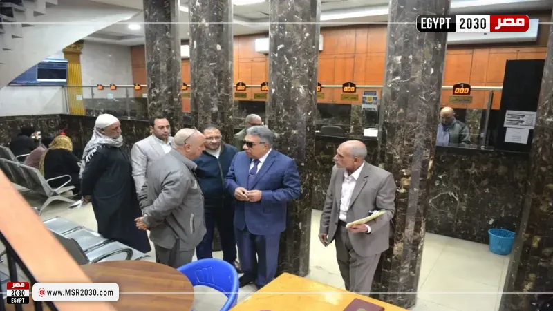 جانب من جولة المحافظ