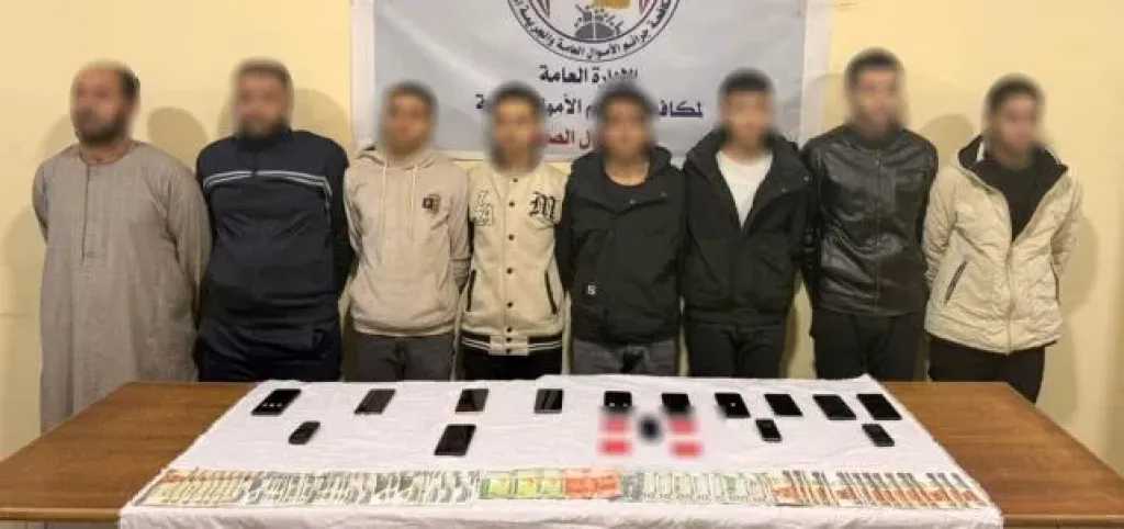 ضبط 8 أشخاص بتهمة النصب والإستيلاء على أموال المواطنين  بالمنيا