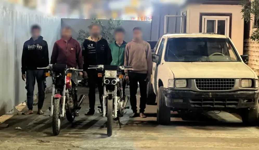 ضبط تشكيل عصابي لسرقة الدراجات النارية باستخدام سيارة ربع نقل في الغربية