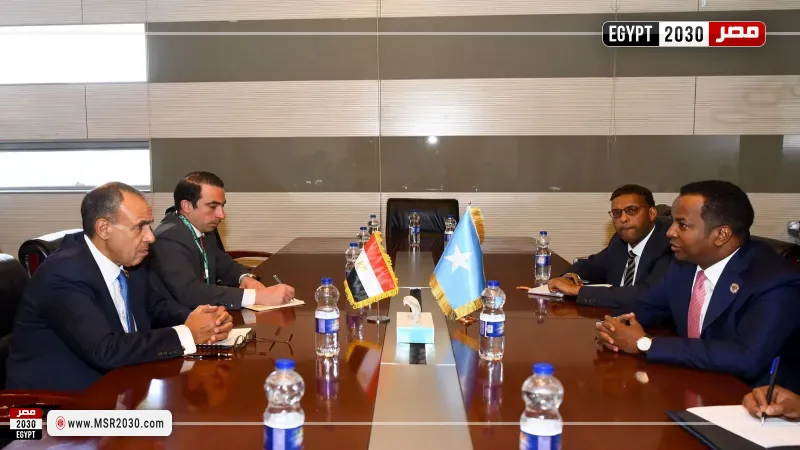 وزير الخارجية ونظيره الصومالي