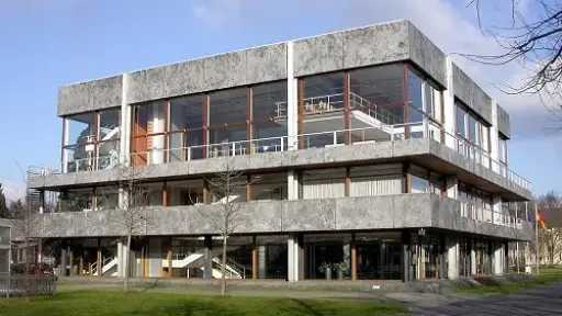 المحكمة الدستورية الألمانية ترفض دعوى بشأن تصدير الأسلحة لإسرائيل