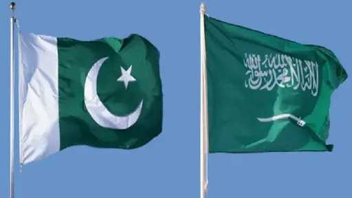 وزير الدفاع السعودي وقائد الجيش الباكستاني يؤكدان الشراكة