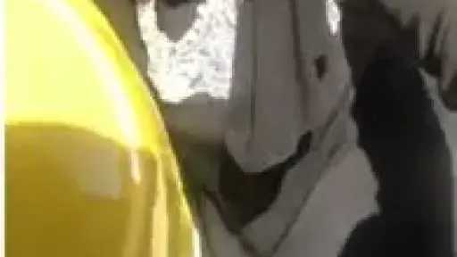 ضبط سيدة وابنتها بالشرابية أثناء محاولة القفز من سطح العقار بسبب خلافات مع زوجها