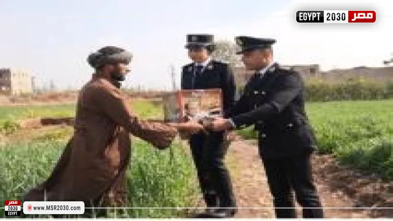 الداخلية توزيع مساعدات على المواطنين