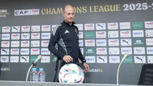 توروب وقائد الأهلي يحضران المؤتمر الصحفي ‏لمباراة الجيش الملكي بدوري الأبطال