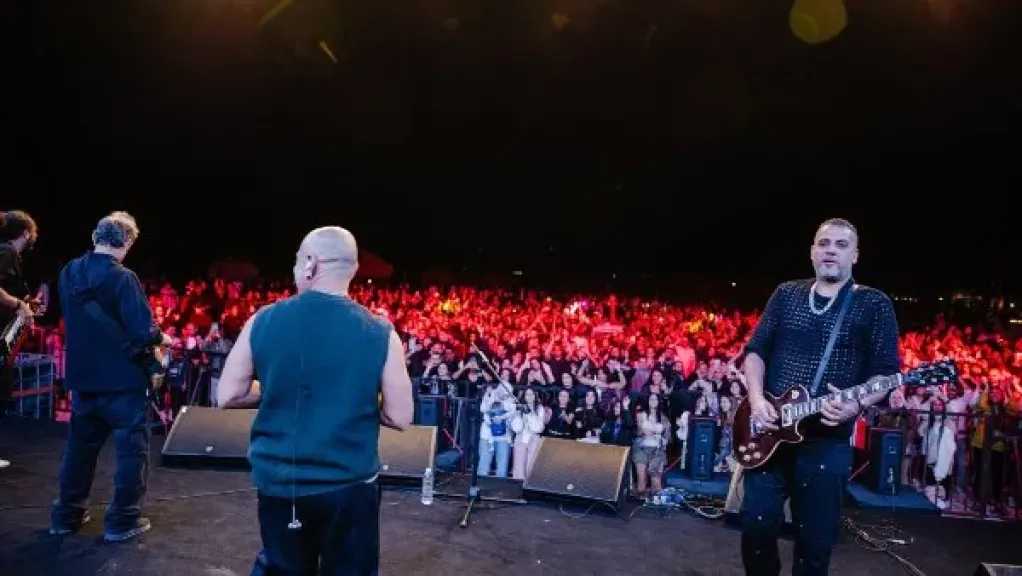 مسار إجباري يفتتح فعاليات مهرجان عيد الحب في نويبع بحضور جماهيري كبير