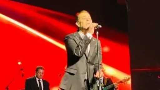 نجوم الطرب يحتفلون بعيد الحب على مسرح النافورة المغطى