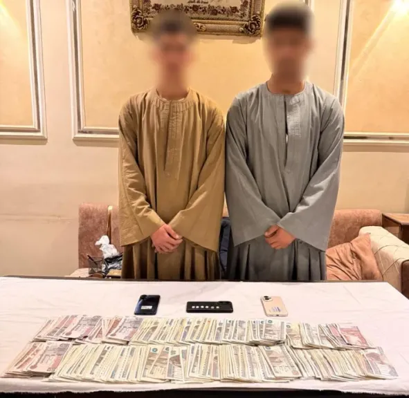المتهمين 