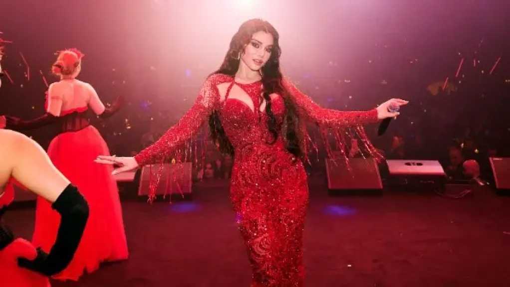 من «بدنا نروق» إلى «ما بضعفش».. هيفاء وهبي تحيي ليلة عيد الحب بأجواء استثنائية