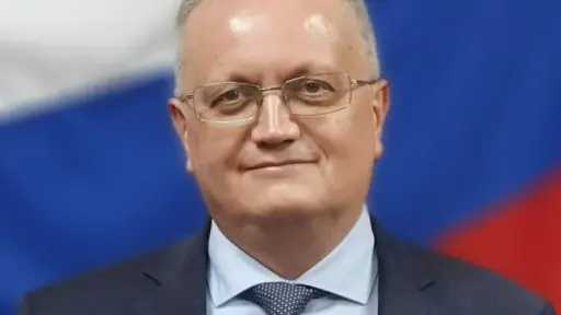 سفير روسيا مودعا القاهرة: أتمنى لمصر الازدهار.. وشكرا على كرم الضيافة