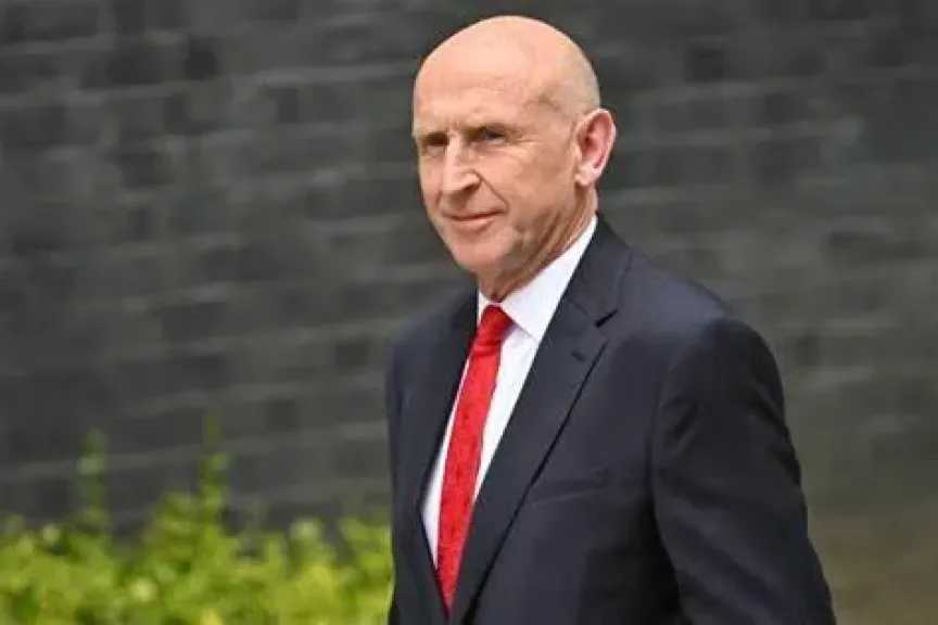 وزير الدفاع البريطاني: خسائر روسيا تزيد اعتمادها على المقاتلين الأجانب