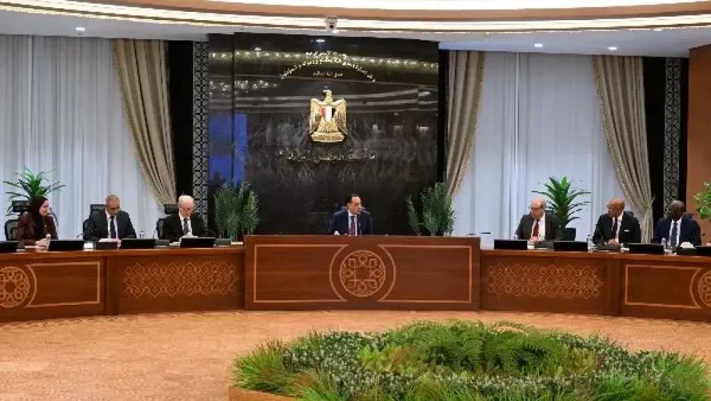 البداية بمطار الغردقة.. اجتماع مهم لرئيس الوزراء لإشراك القطاع الخاص في إدارة وتشغيل المطارات