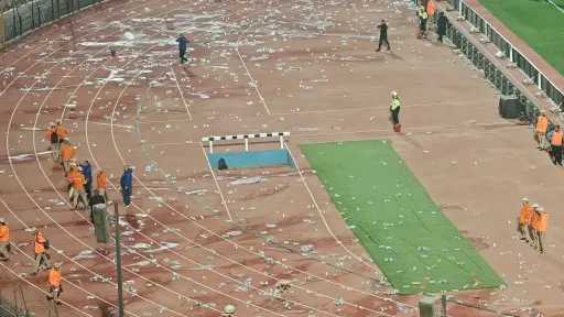 الجيش الملكي المغربي يتقدم بشكوى رسمية ضد جماهير... الجيش الملكي المغربي يتقدم بشكوى رسمية ضد جماهير الأهلي بعد مباراة دوري أبطال إفريقيا